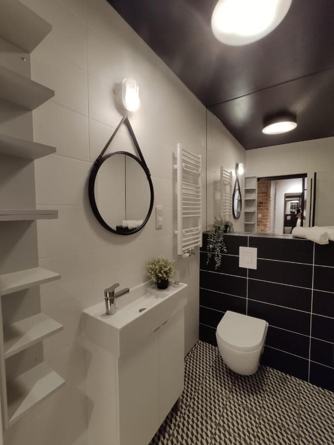 Red Wall Apartment In The Old Town Gdańsk Extérieur photo